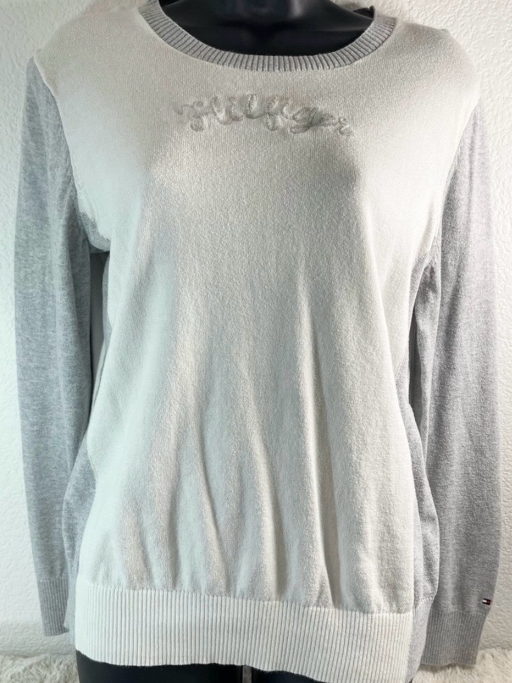 Tommy Hilfiger Crew Neck Sweater Size L | White & Light Gray Colorblock Knit